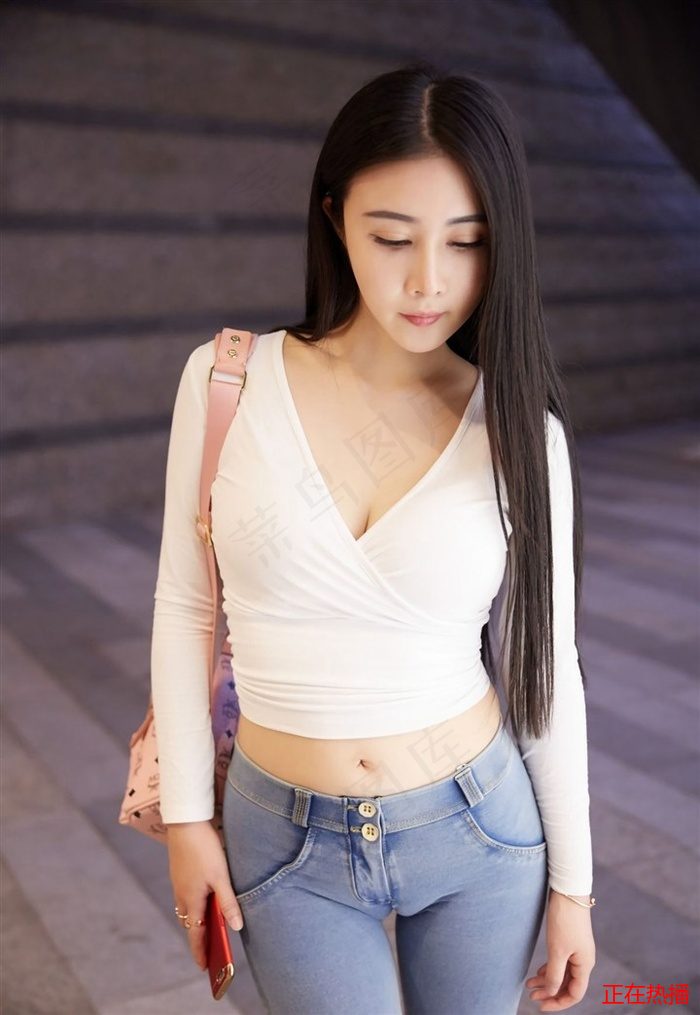 真人行爱图片